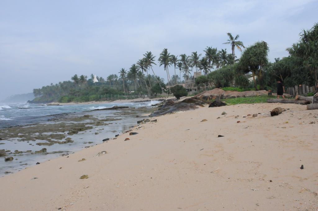 Villa Atulya At Ocean'S Edge Mirissa Exteriér fotografie